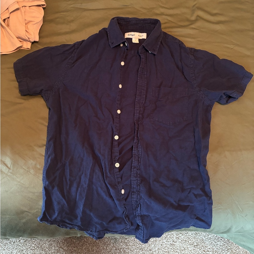 SOLD Men’s Button Up Linen Blended shirt